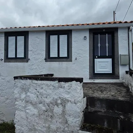 Vista Pico House Madalena (Azores)